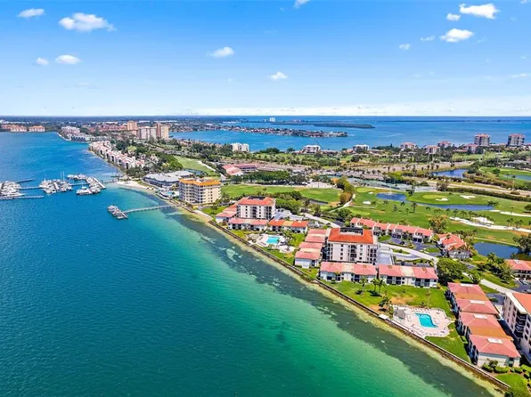 6051 Sun Blvd APT 213, Saint Petersburg, FL 33715