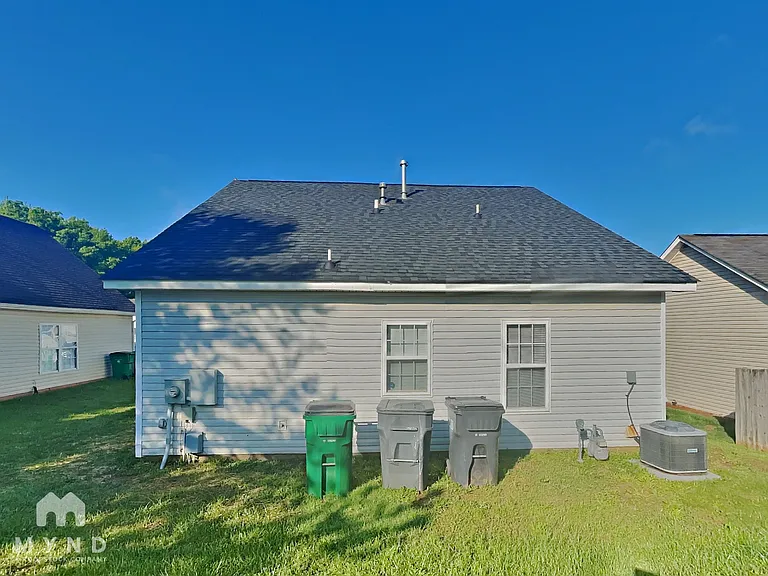 1920 Nigel Ct — Photo 22