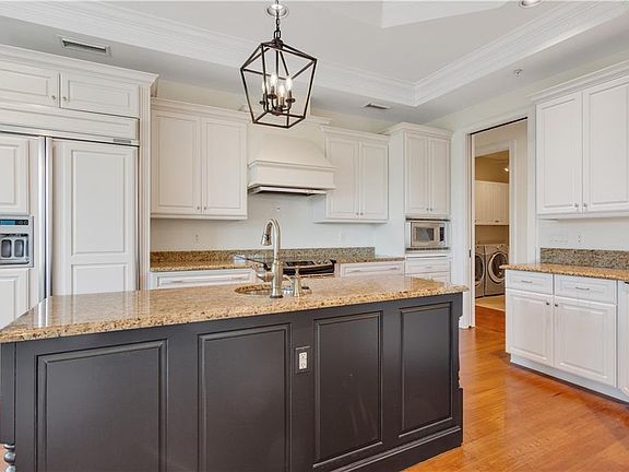 4th image of 104 Island Plantation Terrace #304