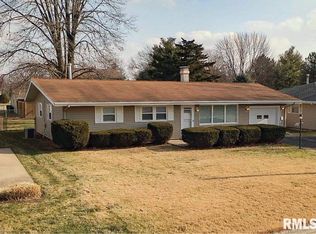 1149 Harrison St, Galesburg, IL 61401