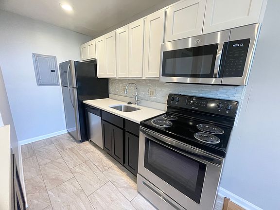 2nd image of 5700 Bryant St #1B-1Ba