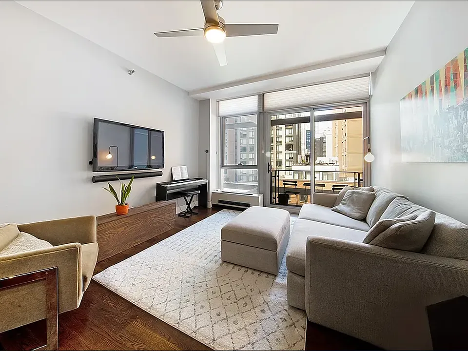 26-26 Jackson Ave #605