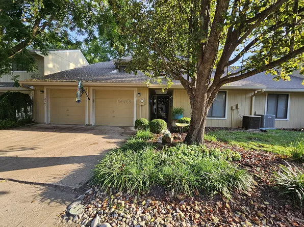 12307 Charlotte St, Kansas City, MO 64146