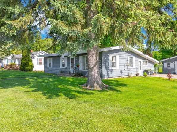 7191 Boynton St, Lexington, MI 48450