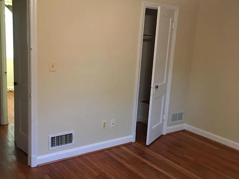239 Evans Ln — Photo 6