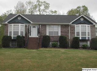 1412 Smithfield Forest Cir, Pleasant Grove, AL 35127