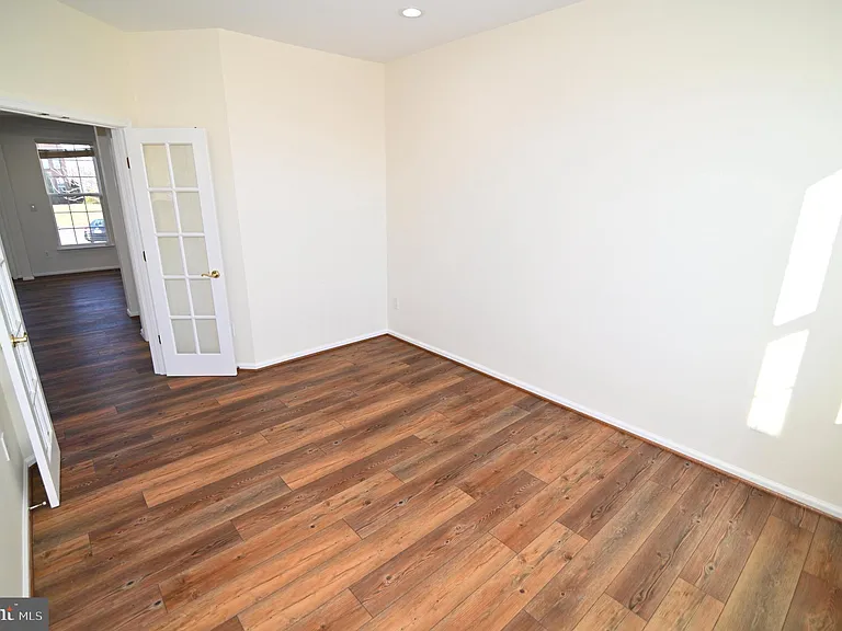 7001 Chaptico Ct — Photo 28