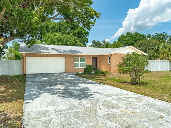 614 E Wheeler Rd, Seffner, FL 33584