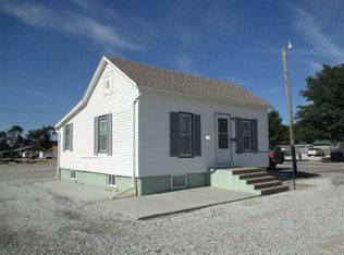 1226 E B St, Mccook, NE 69001