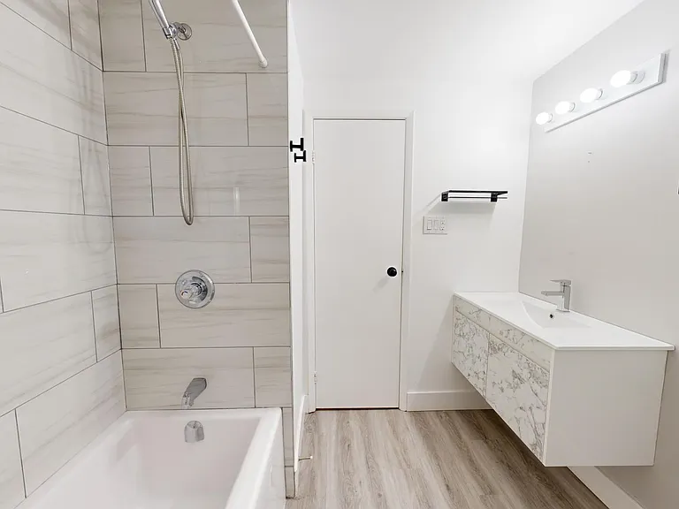 105 Andover Dr #24 — Photo 19