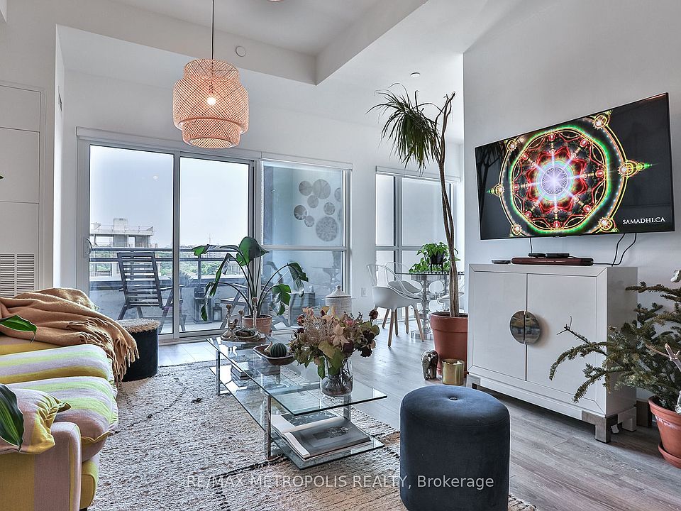 1st image of 25 Neighbourhood Ln #703