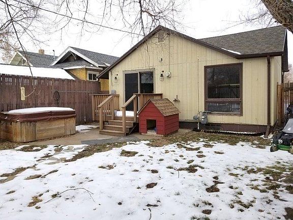 3rd image of 625 3rd Ave N