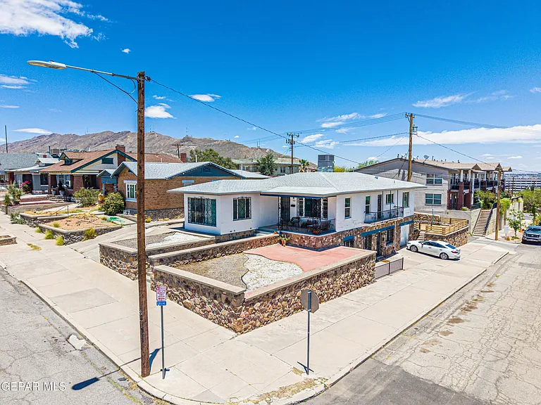 1300 Randolph Dr — Photo 56