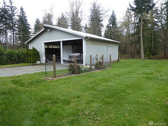 3rd image of 130 Sonshine Ln