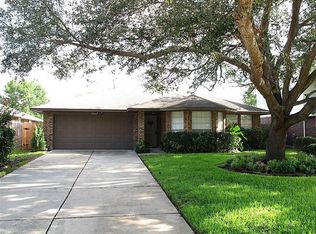 7866 Yellow Pine Dr, Houston, TX 77040