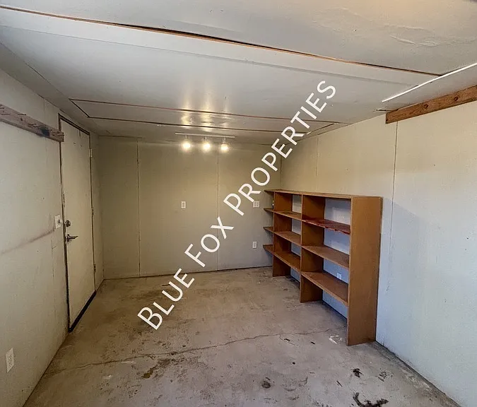 2780 W Via Del Santo — Photo 23