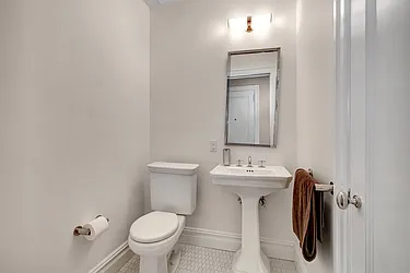 Rented by Akelius Real Estate Management