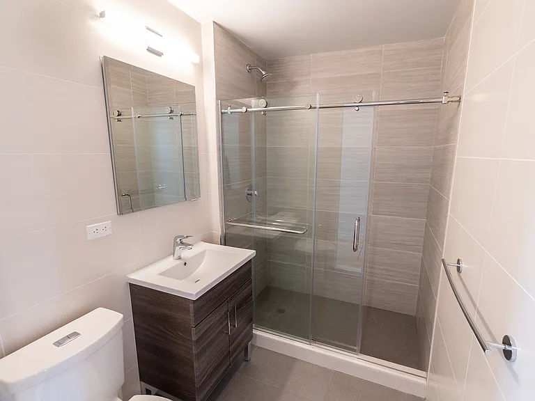 235 W 48th St #44C — Photo 9