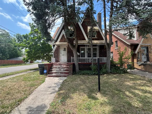 15401 Sorrento St, Detroit, MI 48227