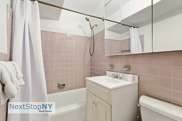 Sold by NextStopNY | media 20