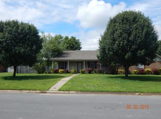 1812 Peachtree St, Stuttgart, AR 72160