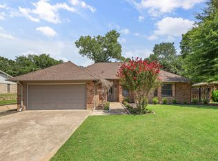 5003 Overridge Dr, Arlington, TX 76017