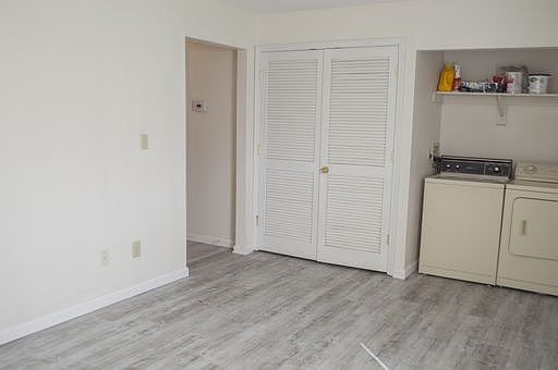 4th image of 172 Clover Valley Cir