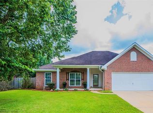 107 Coventry Ct, Dothan, AL 36305