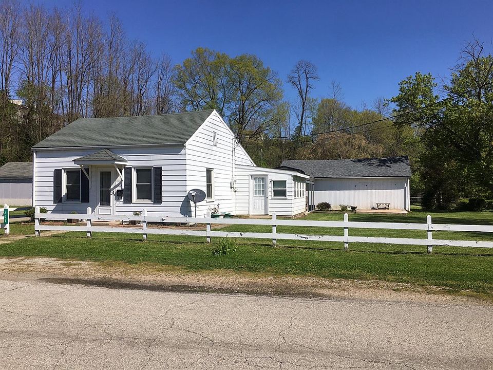 1st image of 207 E 8th St Lot 73
