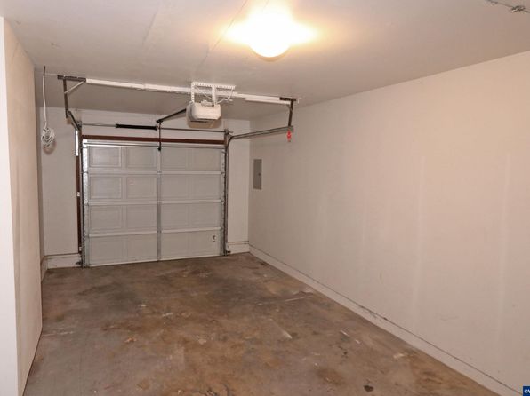 salem-oregon-449355435 picture