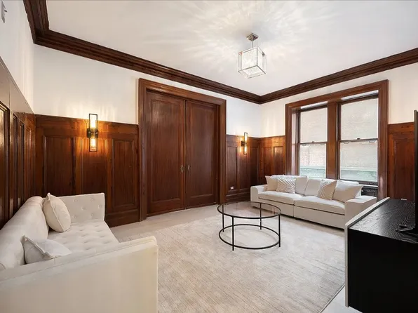 853 Seventh Avenue image 2 of 10