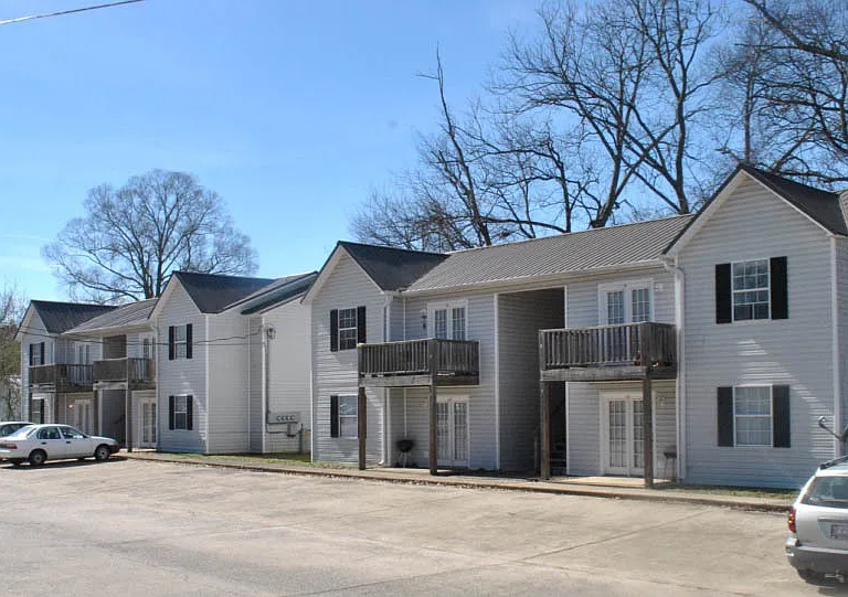 210 Mountain St NW — Photo 12