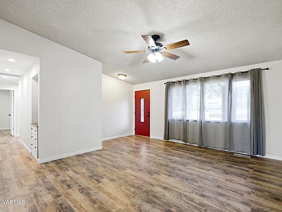 5th image of 3106 Mountainview Ave