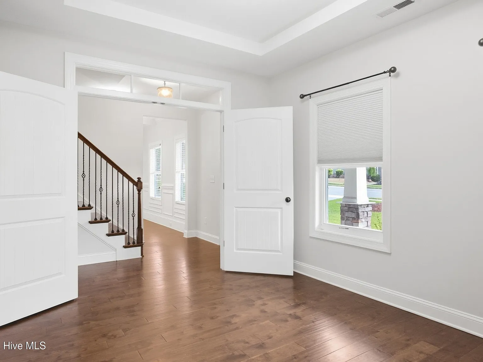 5 bed, 3.5 bath, 3148 sqft, $2,950 — Photo 3