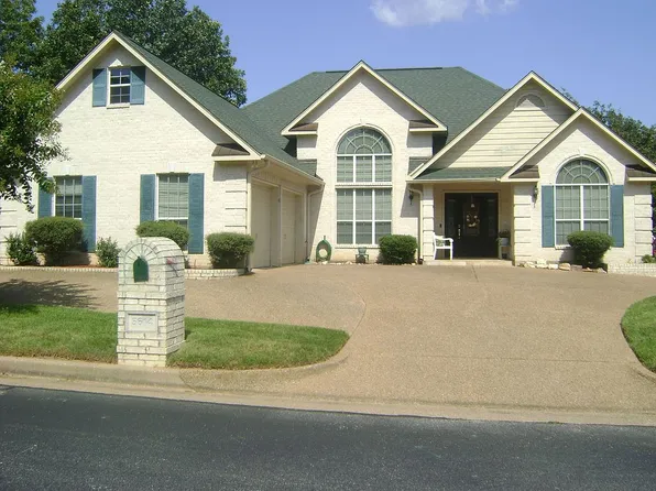 5614 Berkeley Dr, Tyler, TX 75707