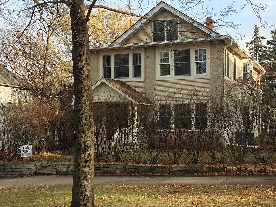 1st image of 1827 Kenwood Pkwy #1