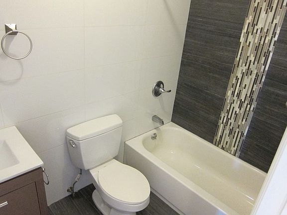 5th image of 432 Rogers Ave APT 2F