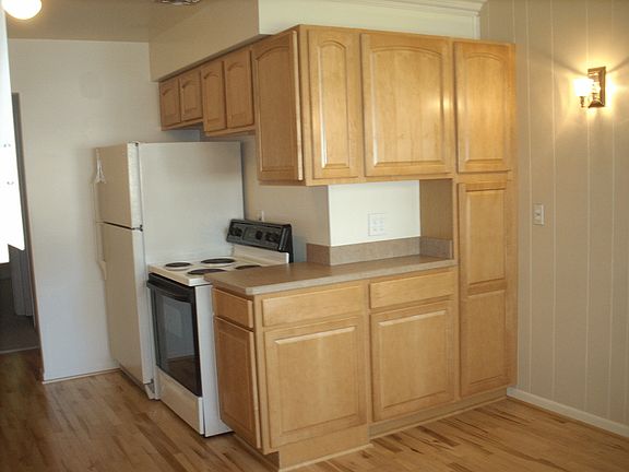 3rd image of 25831 Hass St