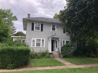 103 Highland Dr, Williamsville, NY 14221