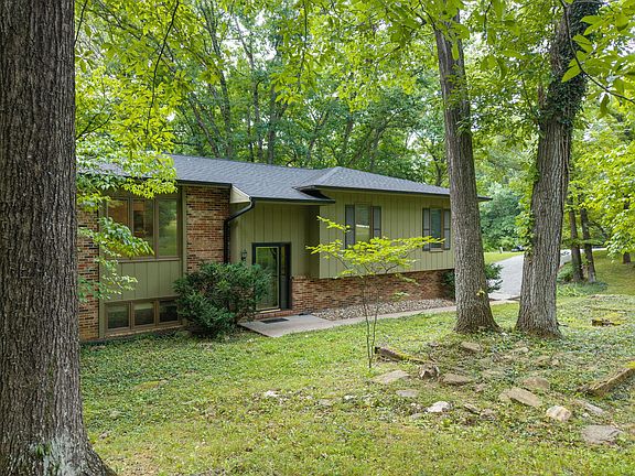 2nd image of 7804 Rollingwood West Dr