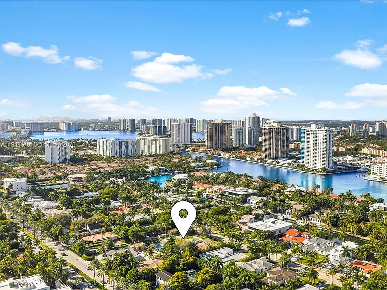 201 Golden Beach Dr — Photo 21