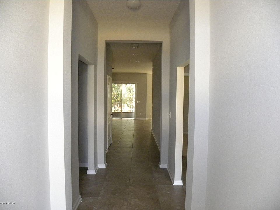 2nd image of 39 Boulder Rock Way
