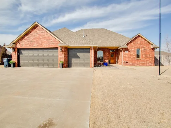 4608 Starlight Cir, Enid, OK 73703