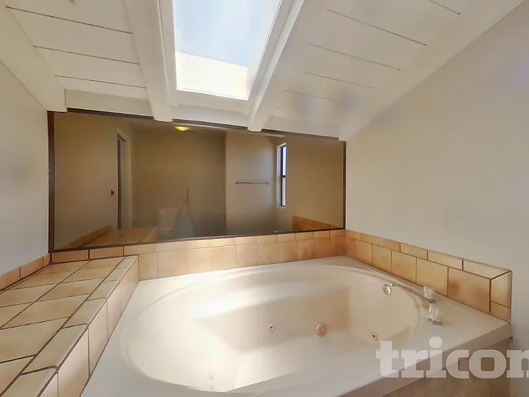 1344 Shaddick Dr — Photo 10