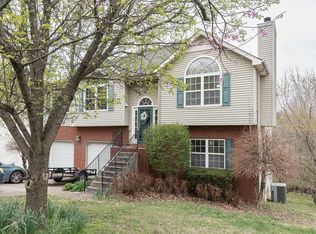 618 Knollwood Dr, La Vergne, TN 37086