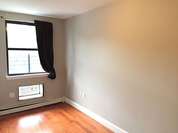 4th image of 308 Hart St #2A