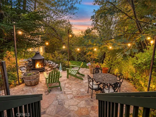 28782 Cedar Dr, Lake Arrowhead, CA 92352
