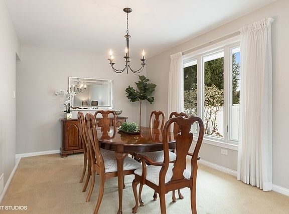 5th image of 16525 Cranberry Ct