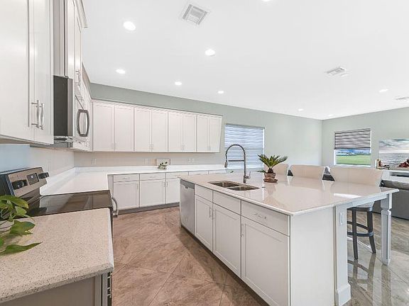 5th image of 5987 Whippoorwill Cir