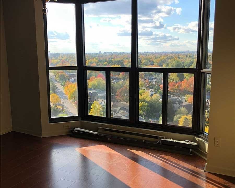 2nd image of 33 Elmhurst Ave #1909